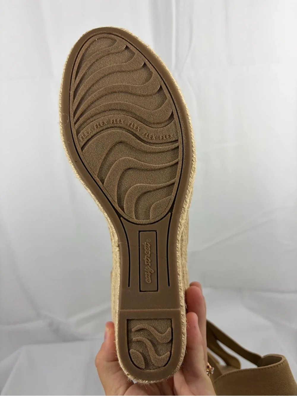 NWT Easy Street Women’s Size 8 Tan Espadrille Wedge Pumps with Crisscross Straps